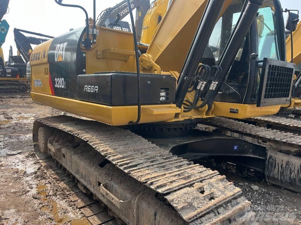 CAT 320 D Pásové rýpadlá