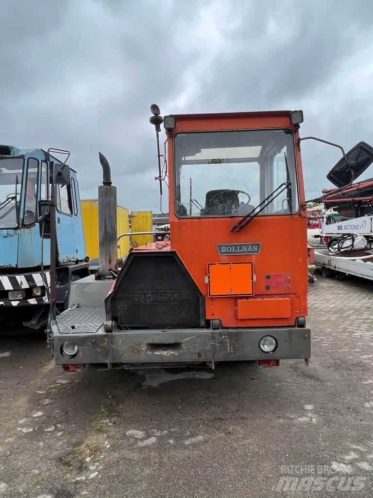 Bollnäs BT25T Terminálový ťahač