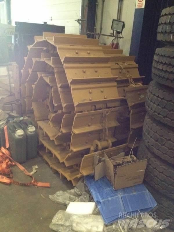 CAT D7G TRACK CHAINS Podvozky a zavesenie kolies