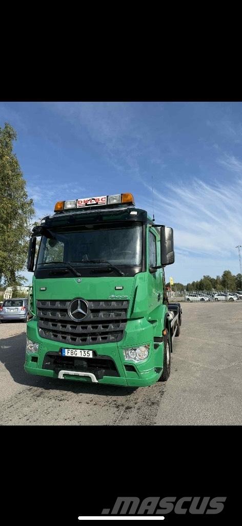 Mercedes-Benz Actros Hákový nosič kontajnerov