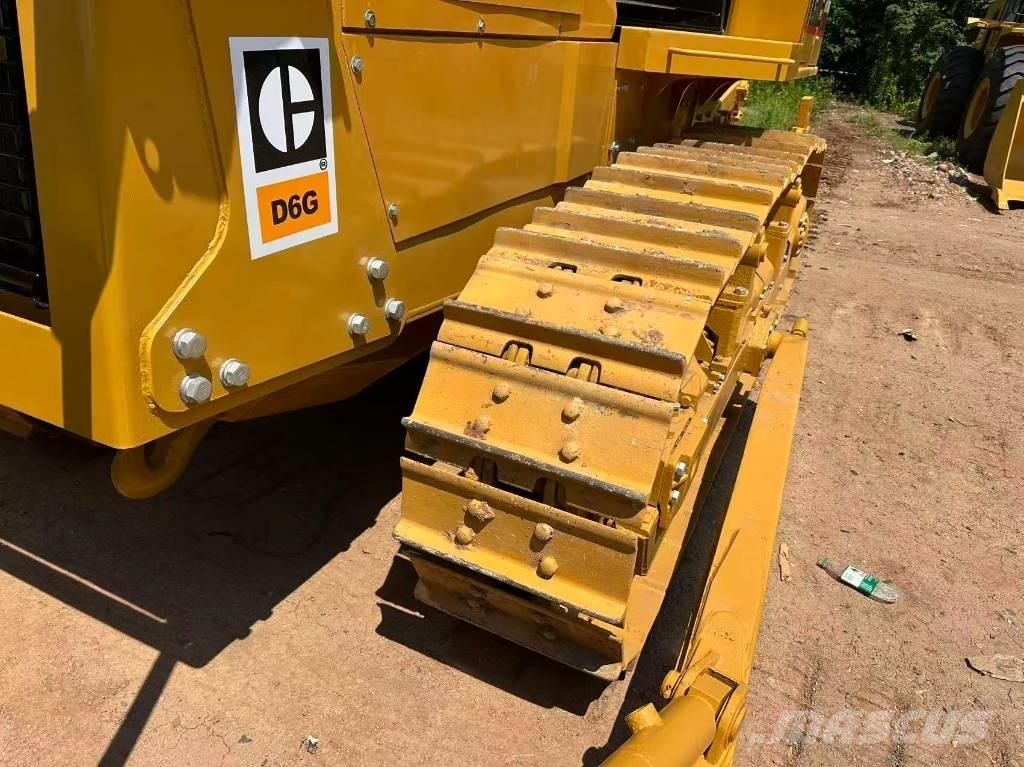 CAT D6G Pásové dozéry