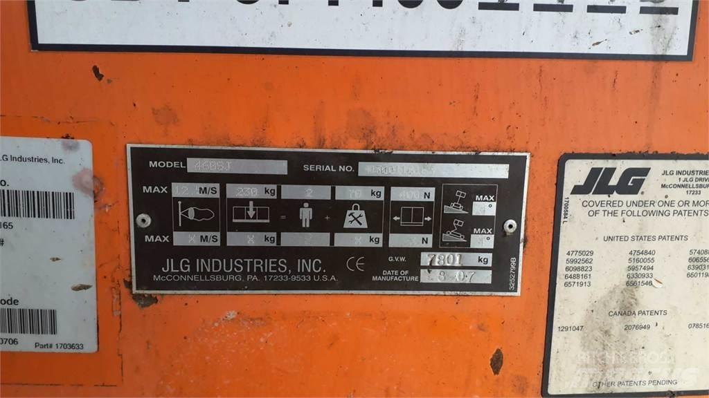 JLG 460SJG Teleskopické plošiny