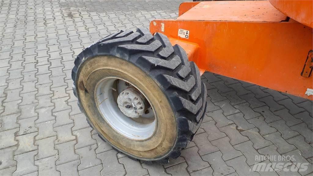 JLG 460SJG Teleskopické plošiny