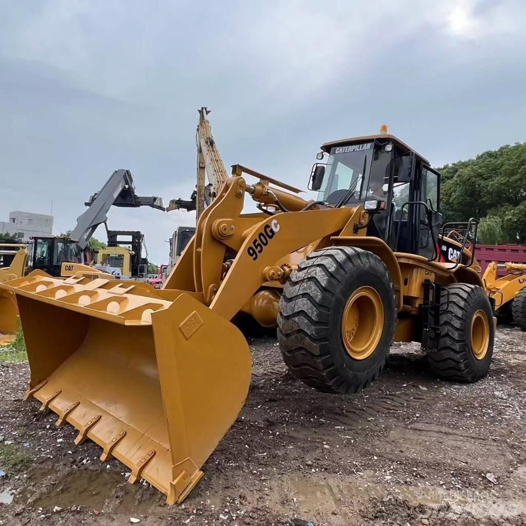 CAT 950 GC Kolesové nakladače