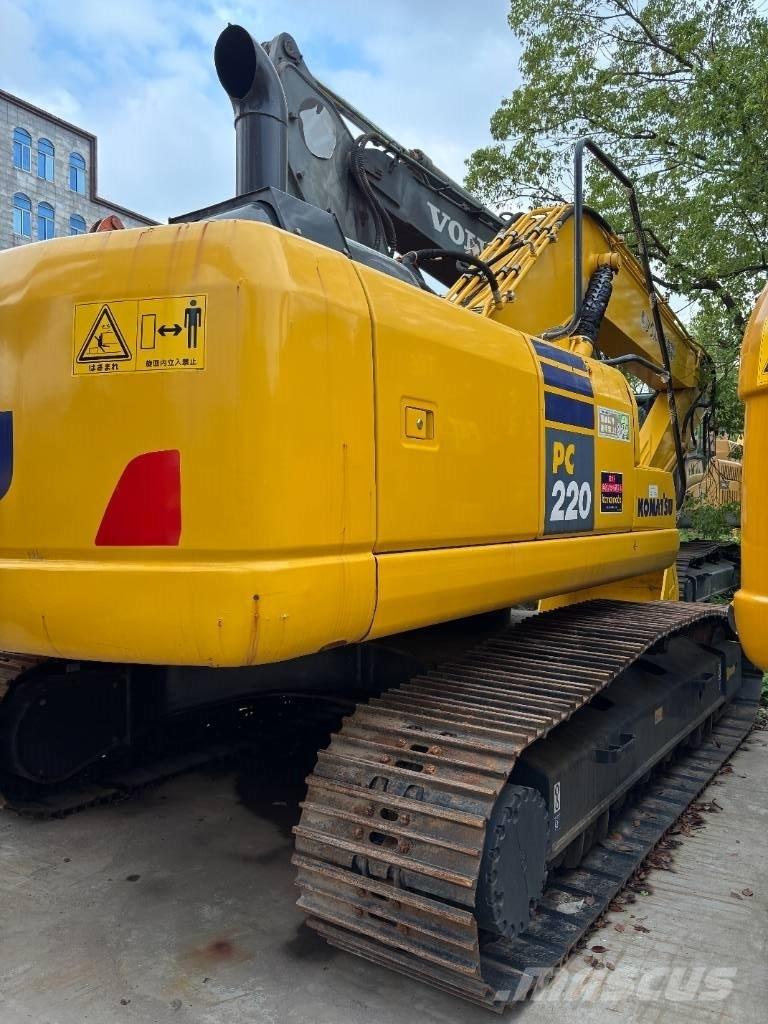 Komatsu PC 220-7 Pásové rýpadlá