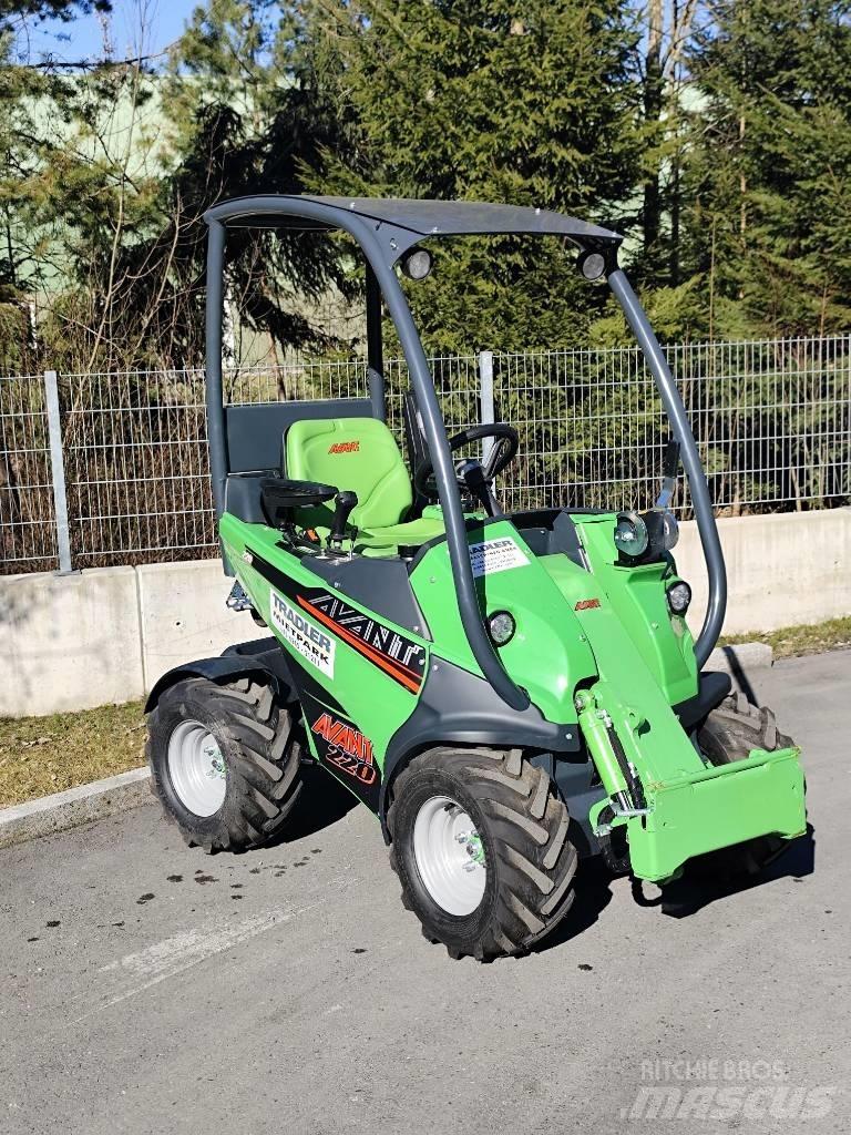 Avant 220 Viacúčelové nakladače