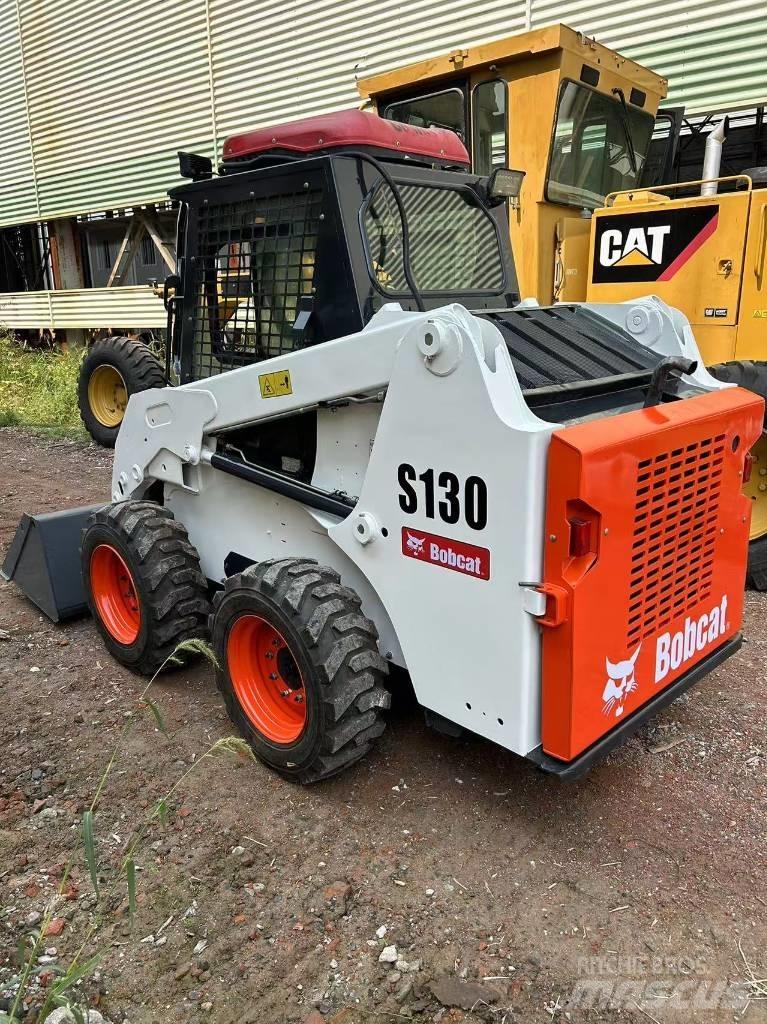 Bobcat S 130 Šmykom riadené nakladače