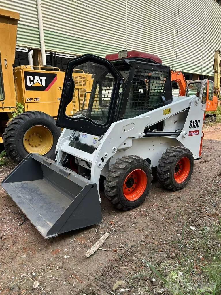 Bobcat S 130 Šmykom riadené nakladače