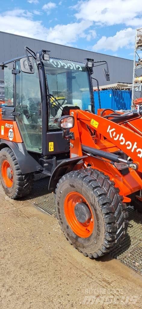 Kubota R 070 Kolesové nakladače