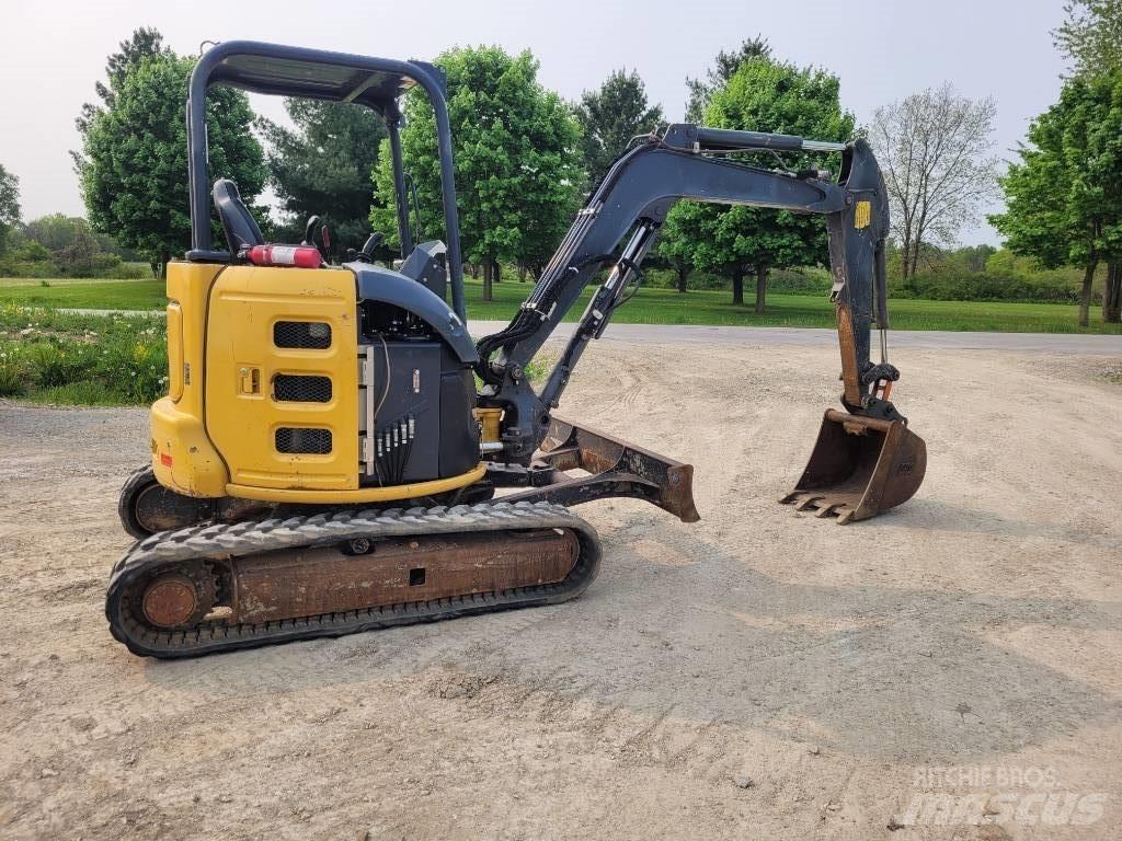 DEERE 35G Mini rýpadlá < 7t