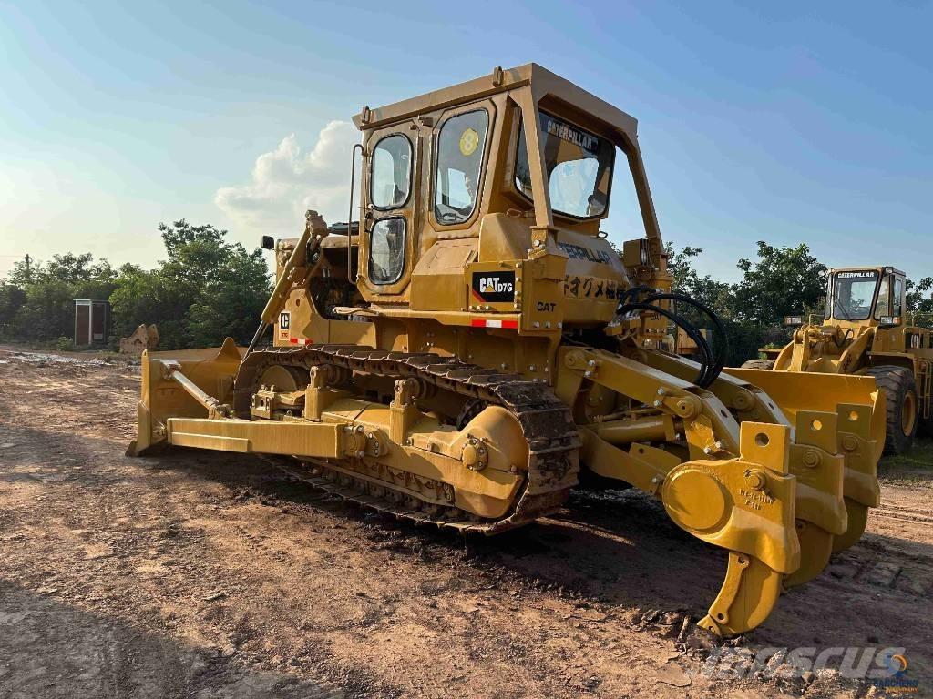 CAT D 7 G Pásové dozéry