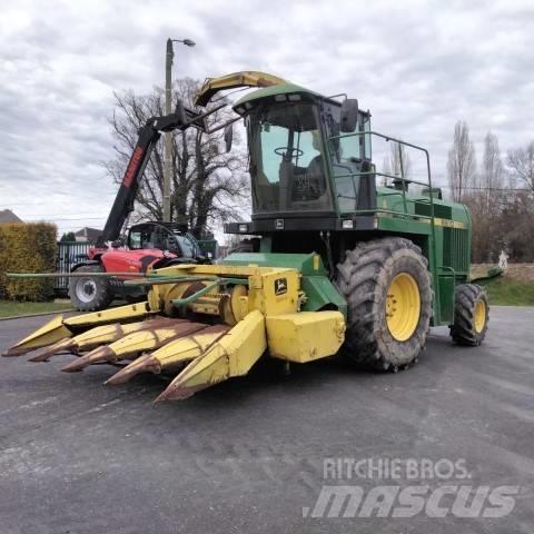 John Deere 6610 Samochodné kosačky