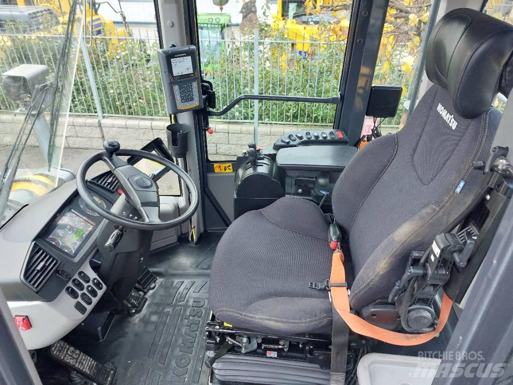 Komatsu WA480-8 Kolesové nakladače