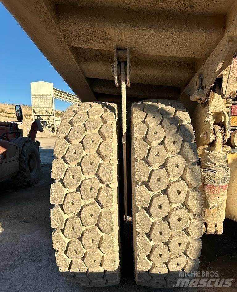 CAT 769 D Pevné dempry
