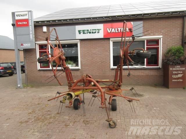 Kuhn gf 5000 Obracače a zhrabovače sena