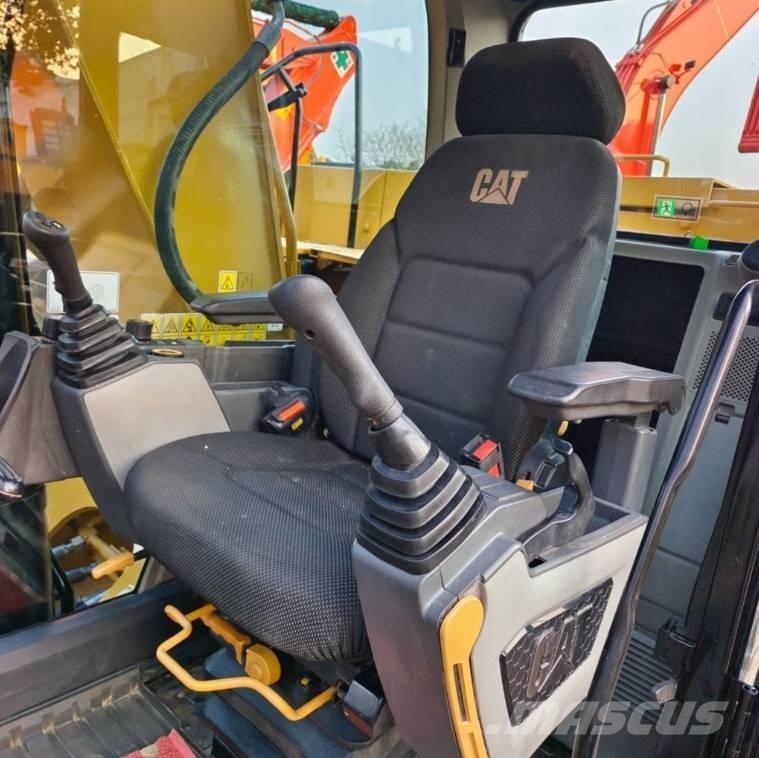 CAT 320 GC Pásové rýpadlá
