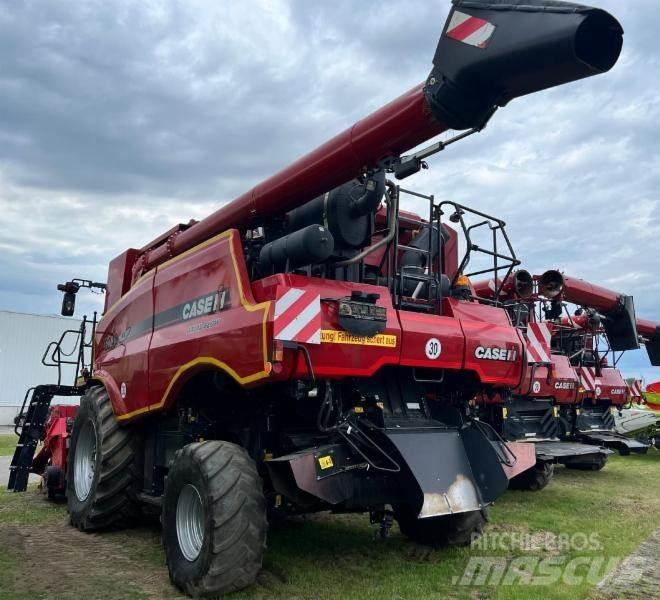 Case IH 8240 Kombinované zberacie stroje