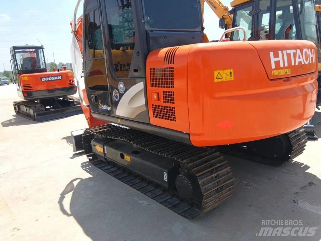 Hitachi ZX 70 Pásové rýpadlá