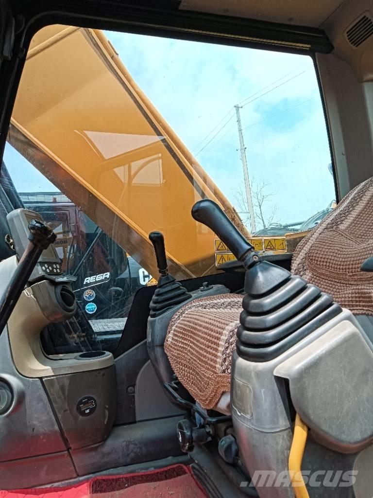 CAT 325 D Pásové rýpadlá