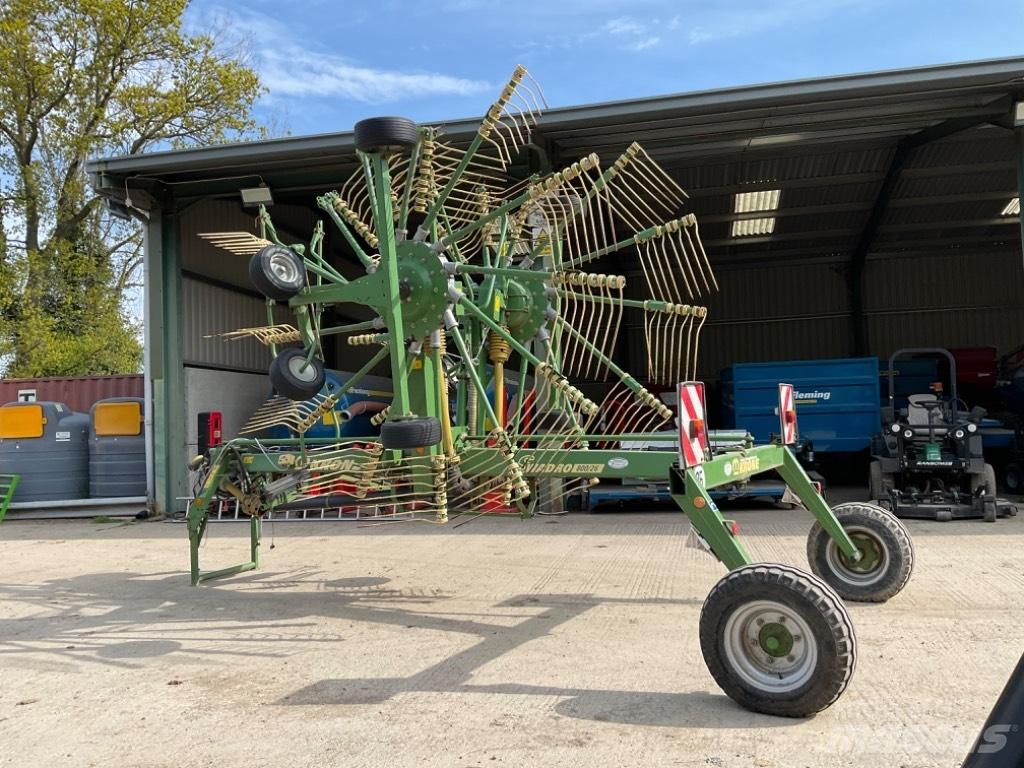 Krone Swadro 800/26 Obracače a zhrabovače sena