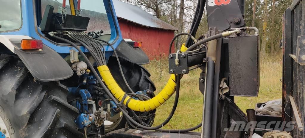 Patruuna 860 Žeriavy a nakladače