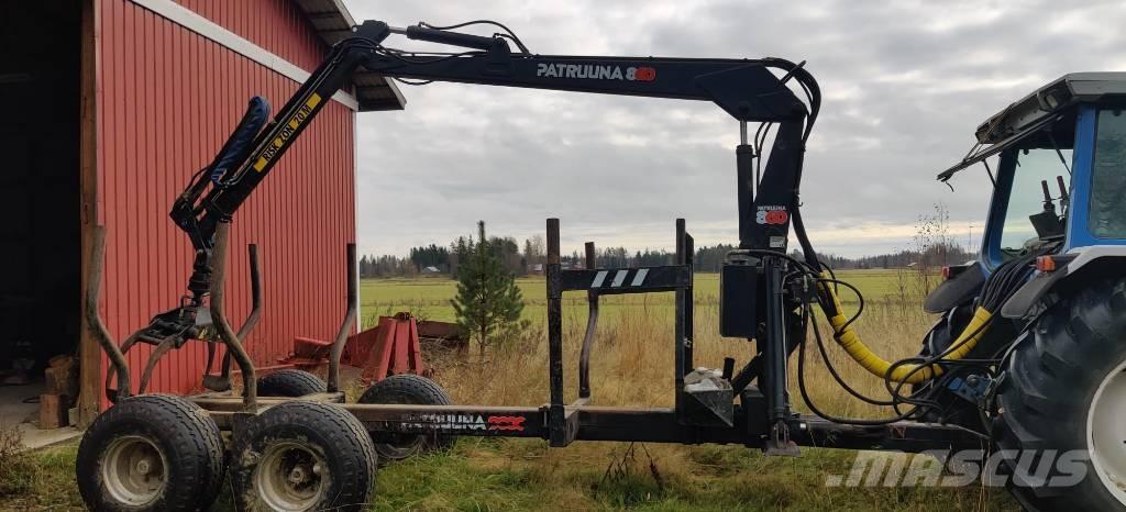 Patruuna 860 Žeriavy a nakladače