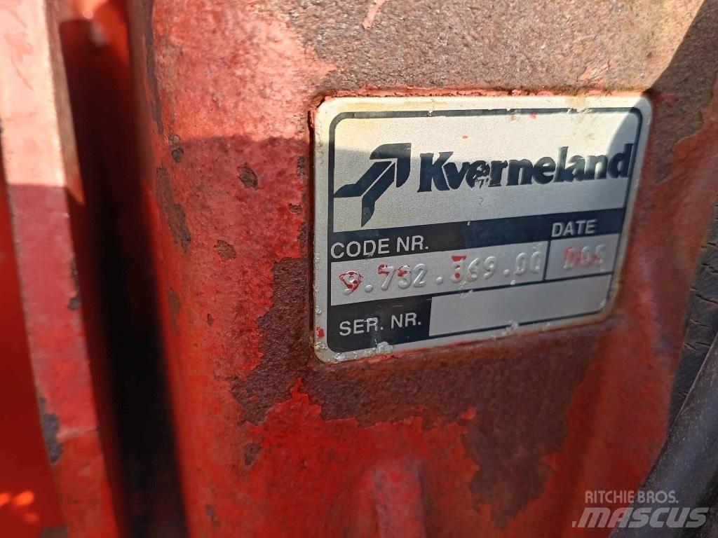 Kverneland 856 Drviče a rezače balíkov