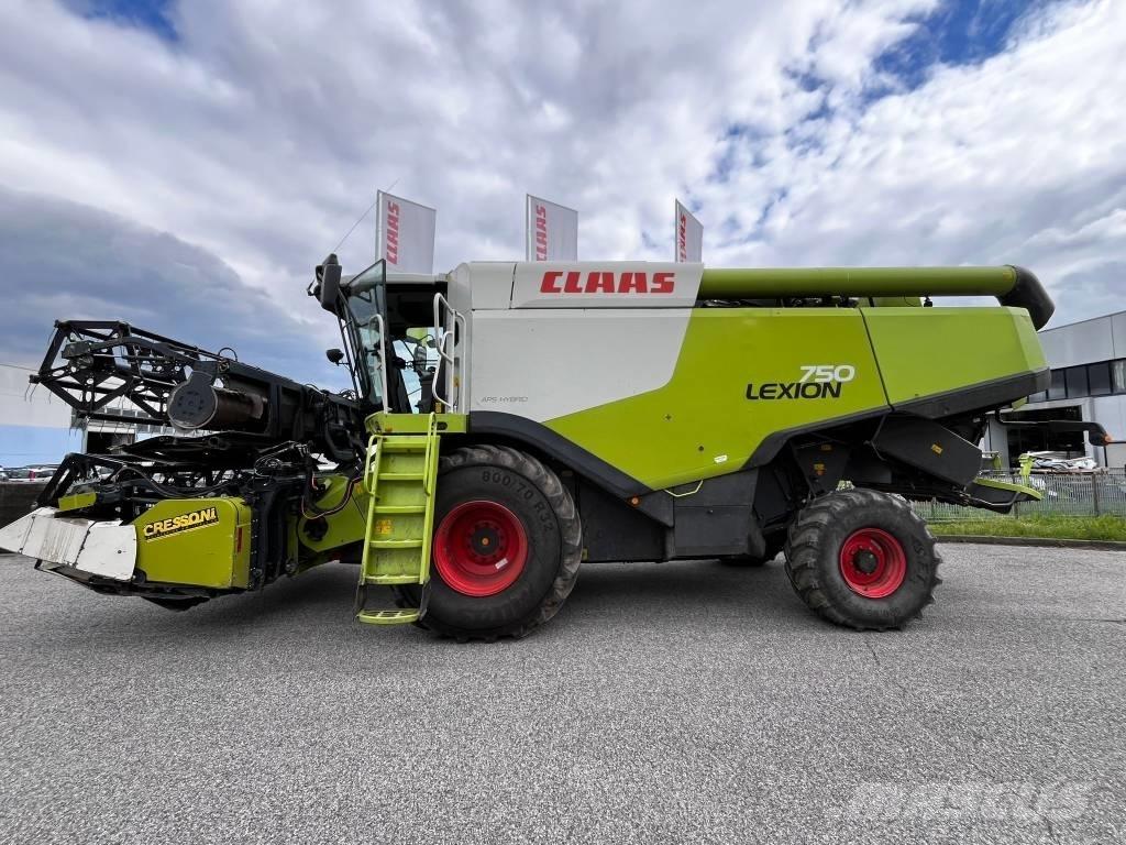 CLAAS Lexion 750 Kombinované zberacie stroje
