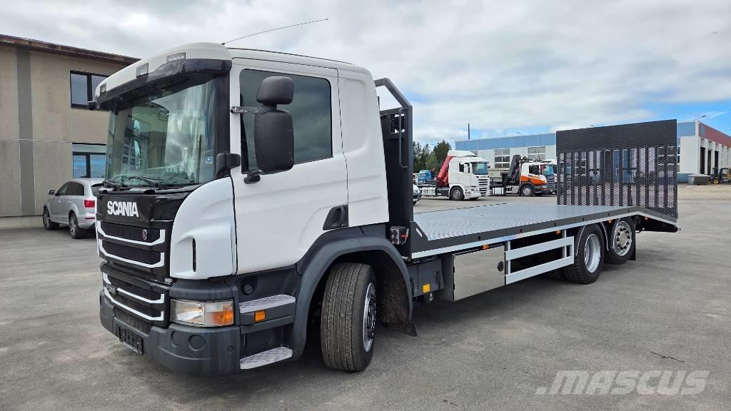 Scania P320 6X2*4 Valník s navijakom