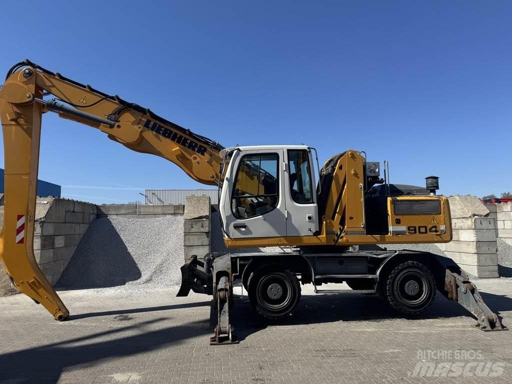 Liebherr A 904 C Stroje pre manipuláciu s odpadom
