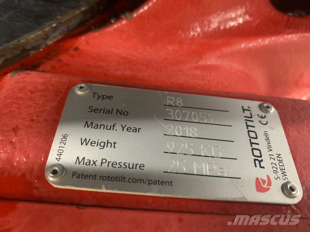 Rototilt R8 Rýchlospojky
