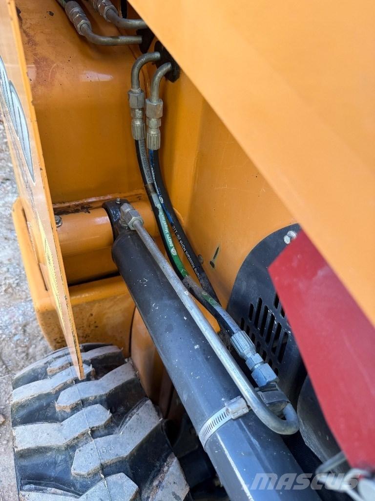 CASE SR 200 Šmykom riadené nakladače