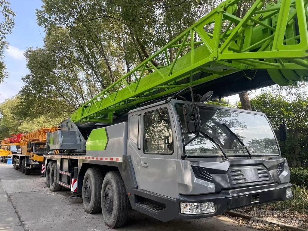 Zoomlion ZVT700 Univerzálne terénne žeriavy