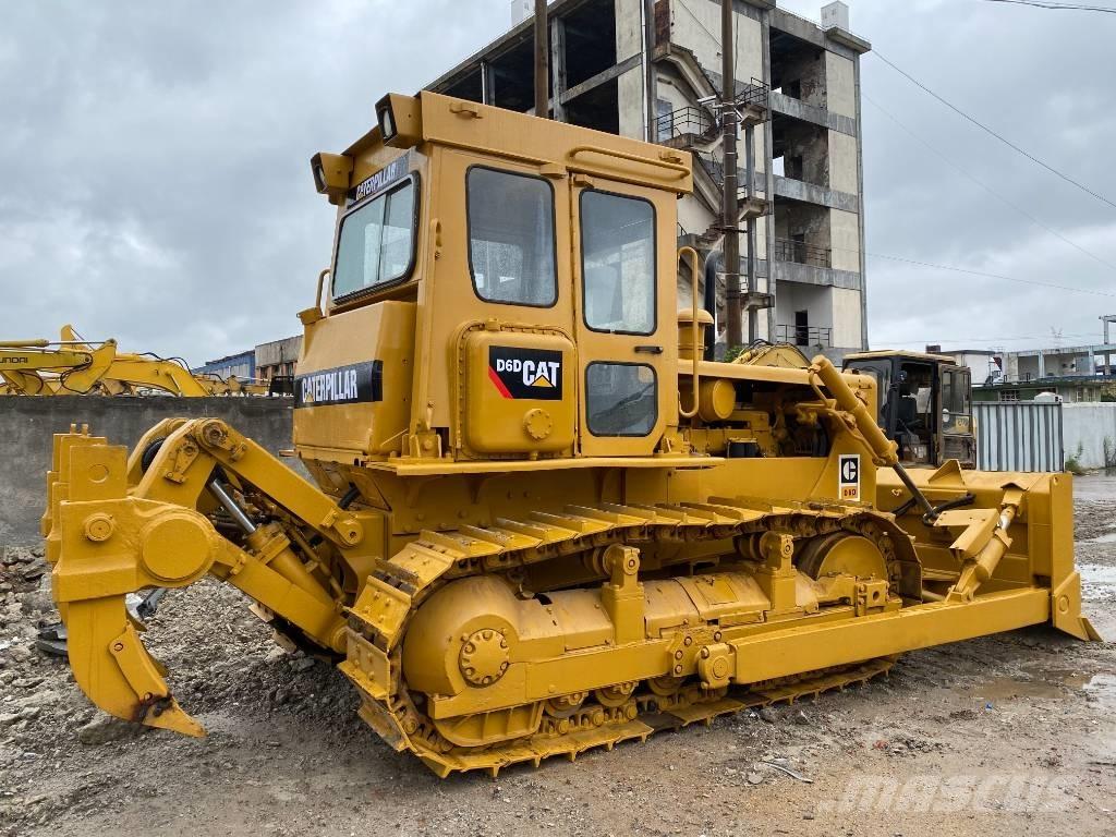 CAT D 6 D Pásové dozéry