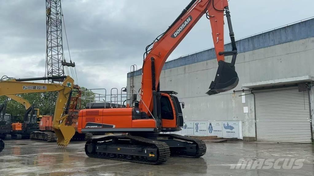 Doosan DX 225 LC-9C Pásové rýpadlá