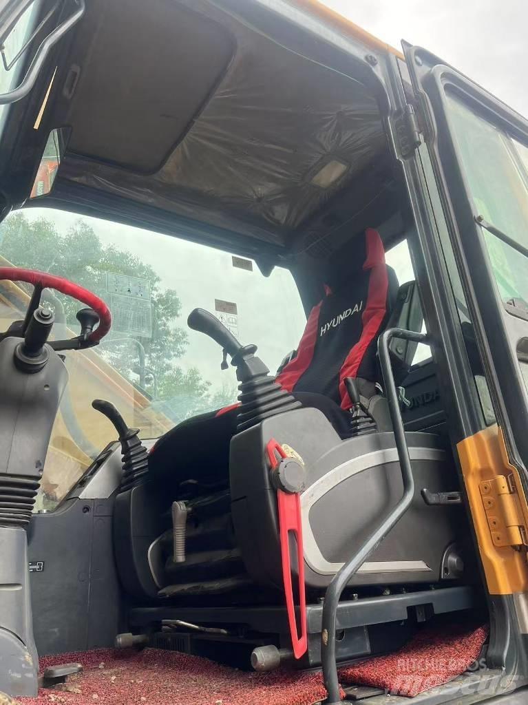 Hyundai R210W-9 Kolesové rýpadlá