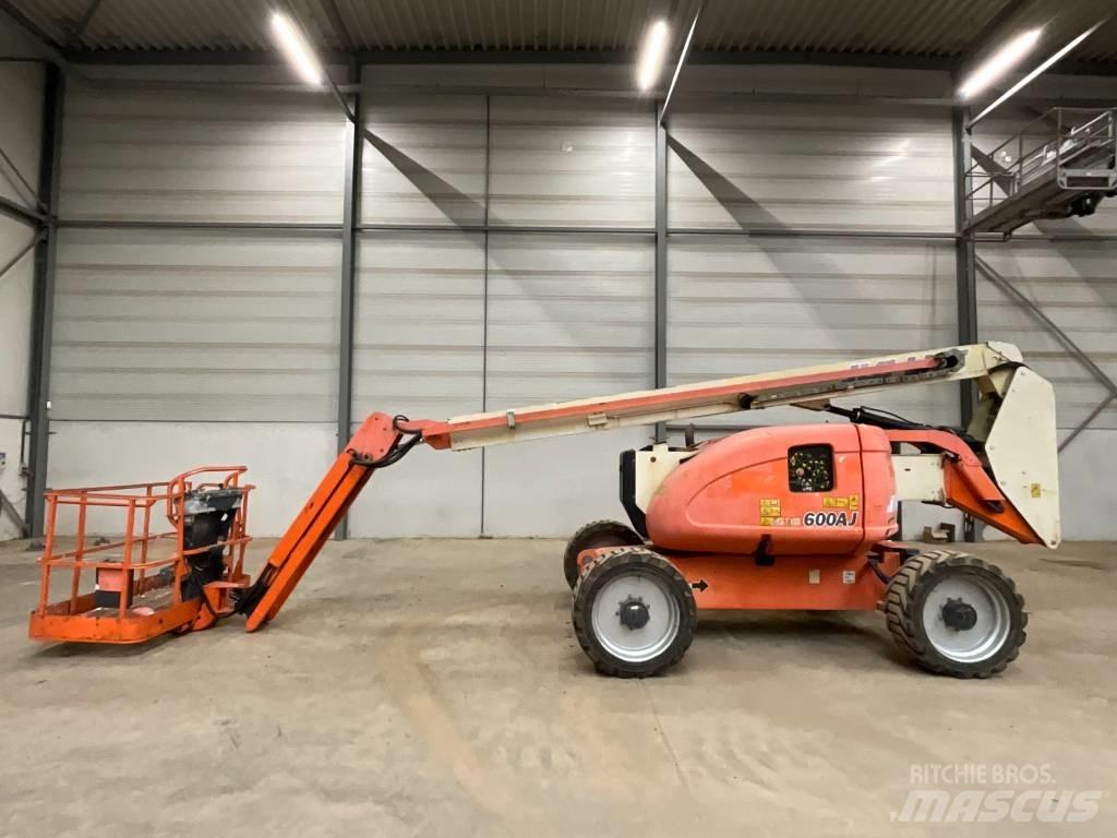 JLG 600 AJ Kĺbové plošiny