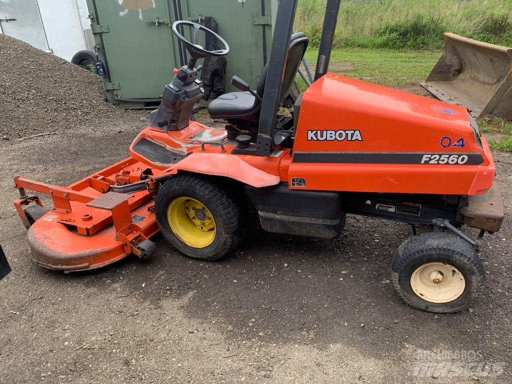 Kubota F 2560 Stavebníctvo - ostatné