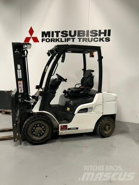 Mitsubishi FD25N3 Dieselové vozíky