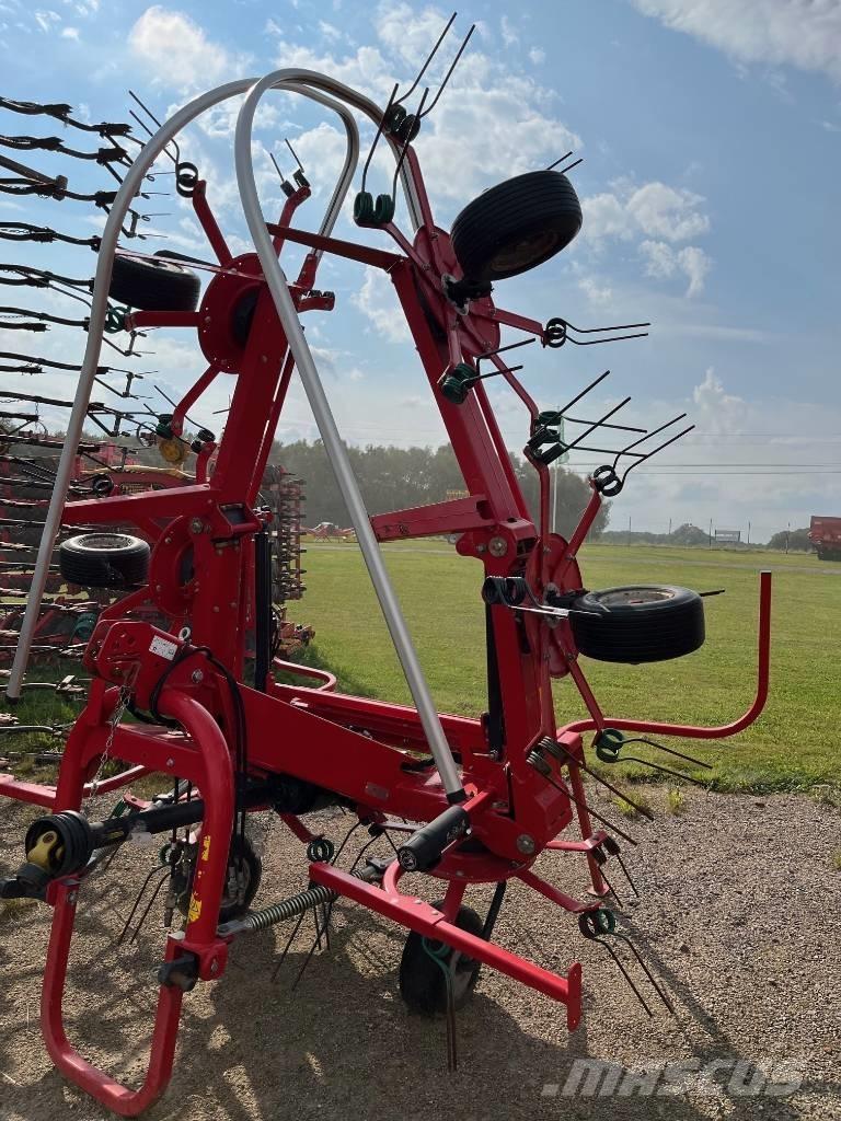 Kverneland 8568 Obracače a zhrabovače sena