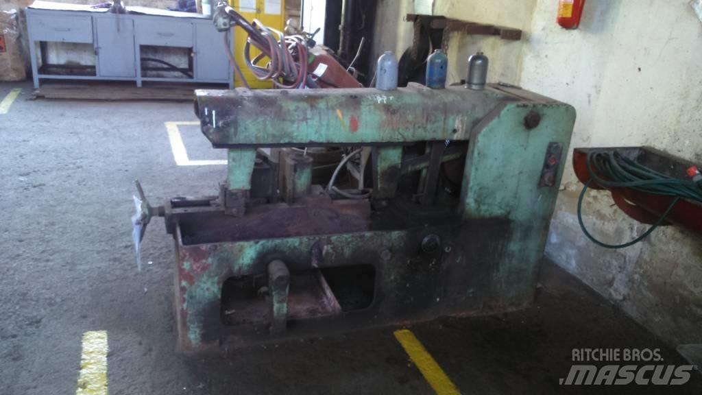  Rámová pila PR 30 Manipulácia s materiálom - ostatné