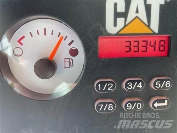 CAT 279D Šmykom riadené nakladače