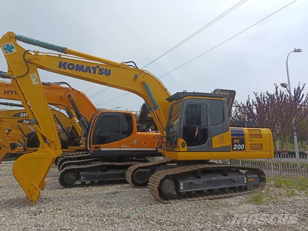 Komatsu PC 200 Pásové rýpadlá