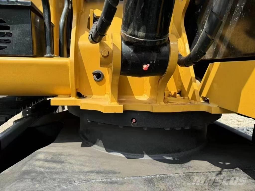 CAT 307E2 Pásové rýpadlá