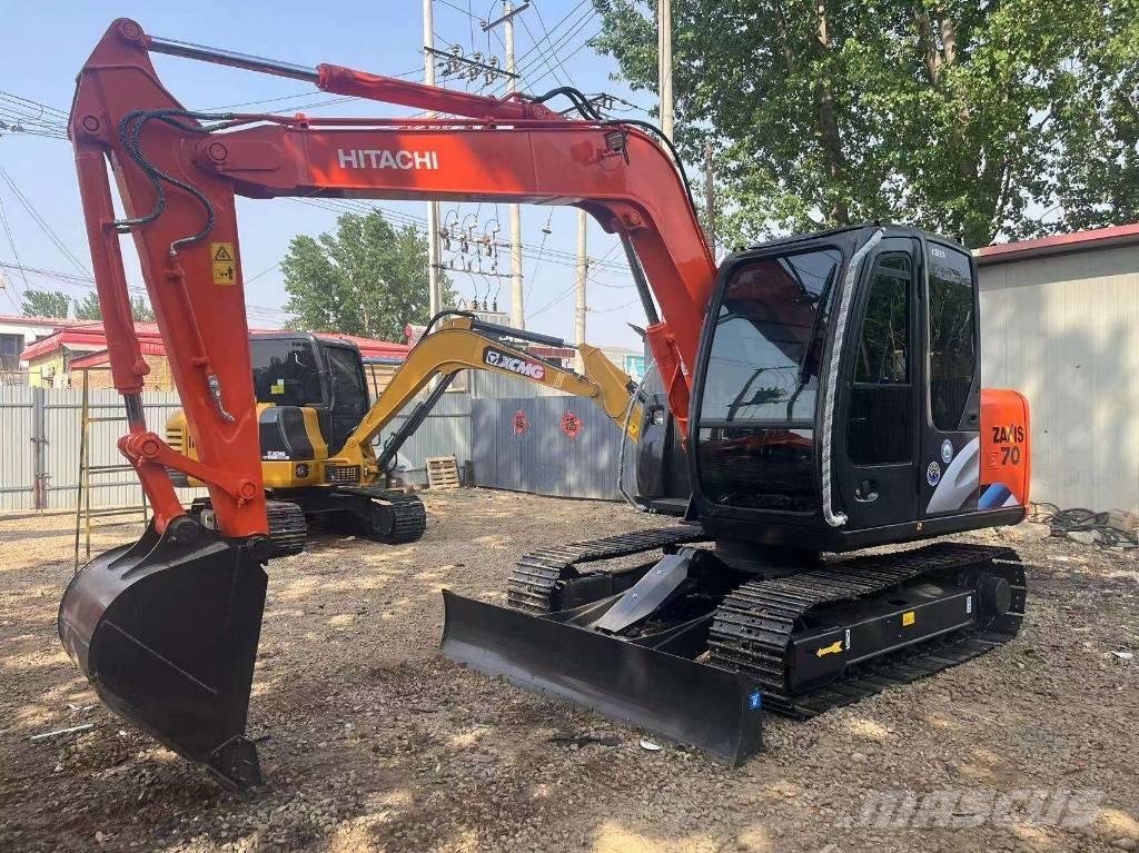 Hitachi ZX 70 Midi rýpadlá 7 t - 12 t
