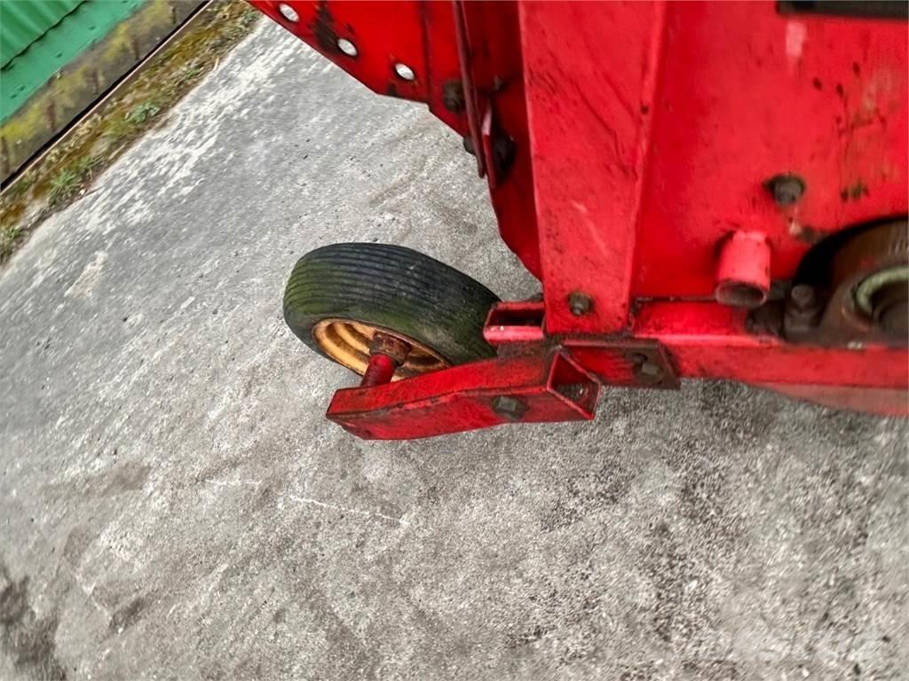 Taarup SKT 1500 Žacie stroje