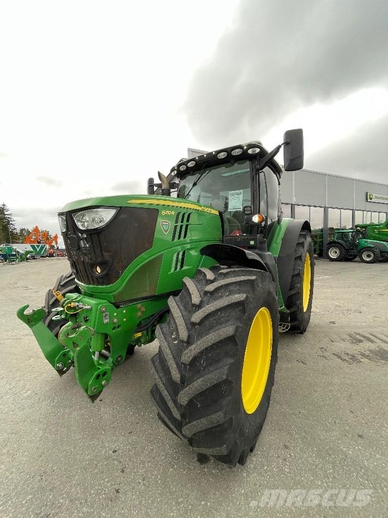 John Deere 6210 R Traktory