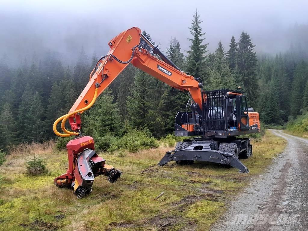 Doosan DX 210 W Žeriavy/Nakladače