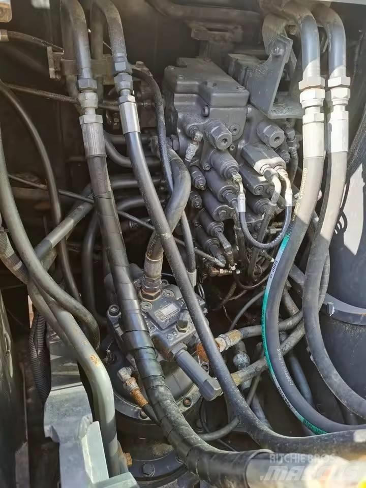Sumitomo SH 130-6 Pásové rýpadlá