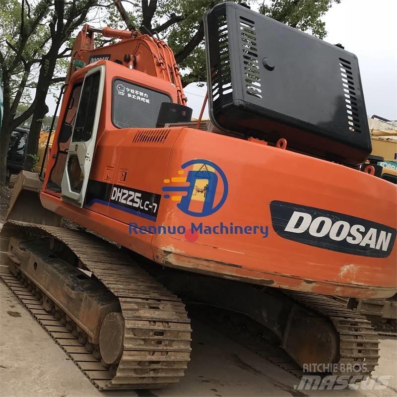 Doosan DH225LC-7 Pásové rýpadlá